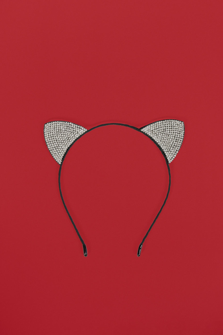 عصابة رأس على شكل آذان قطة باللون الأسود