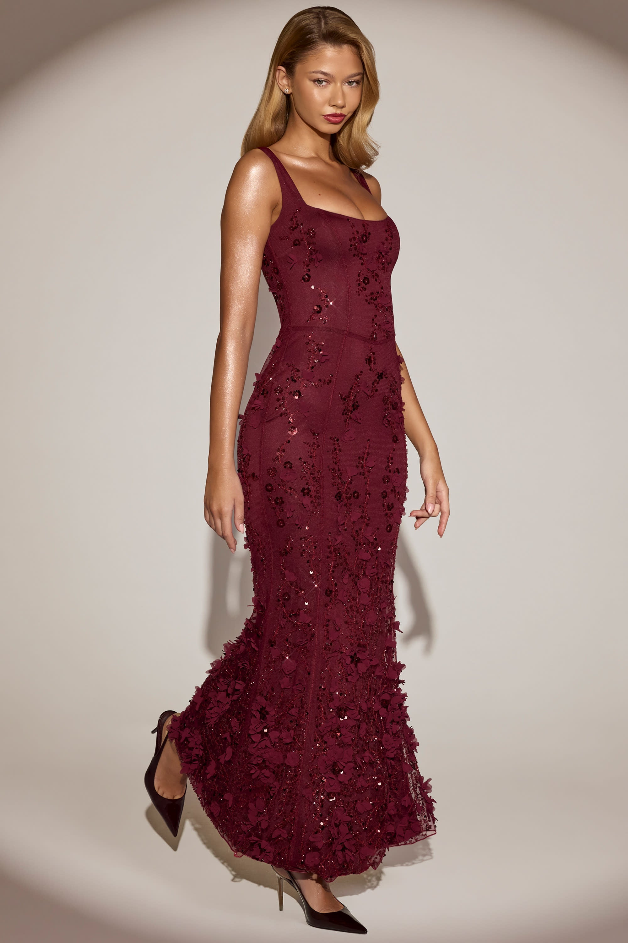 Embellished Appliqué Soft-Scoop Corset Gown in Wine Red