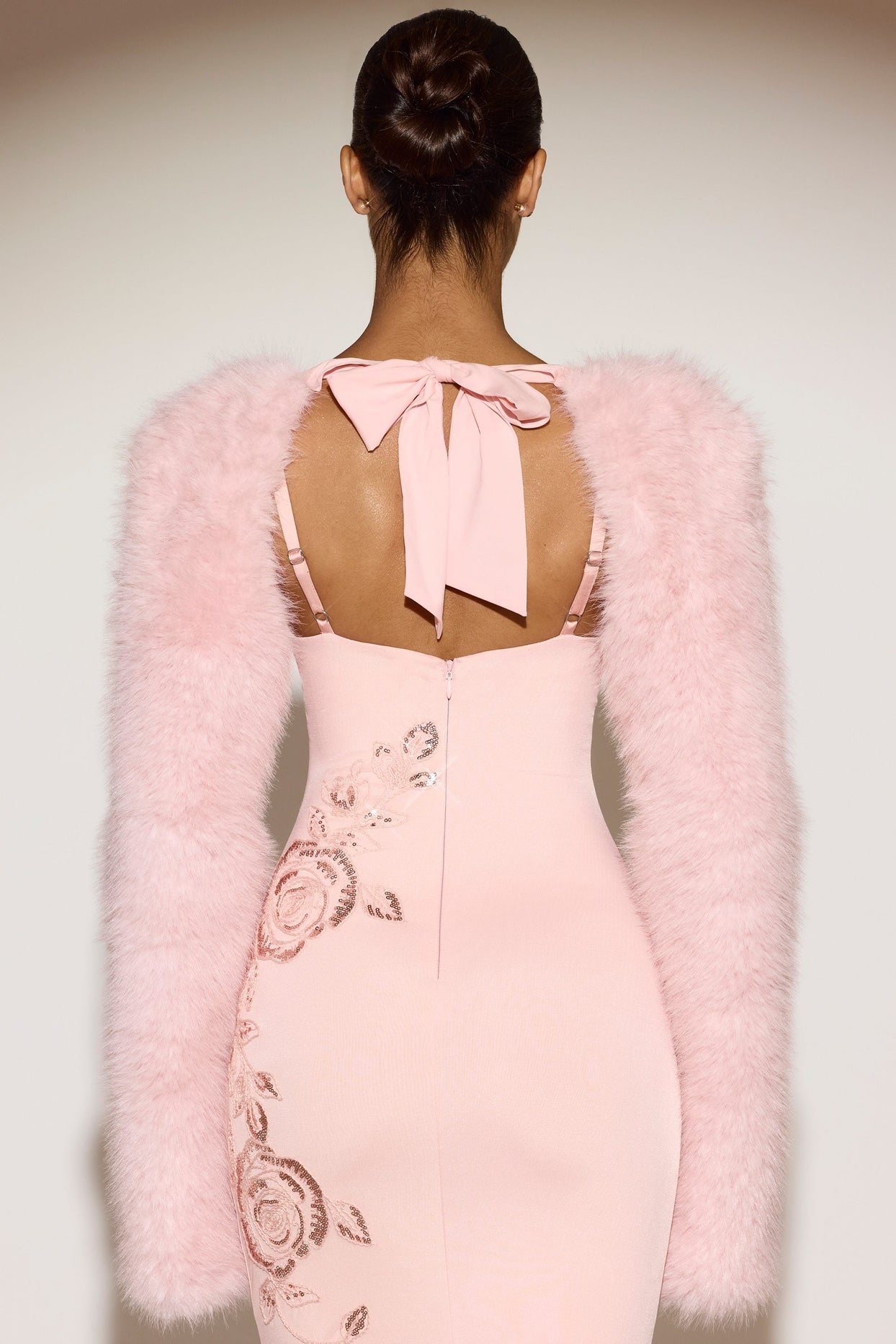 Faux Fur Tie-up Sleeves in Ballet Pink