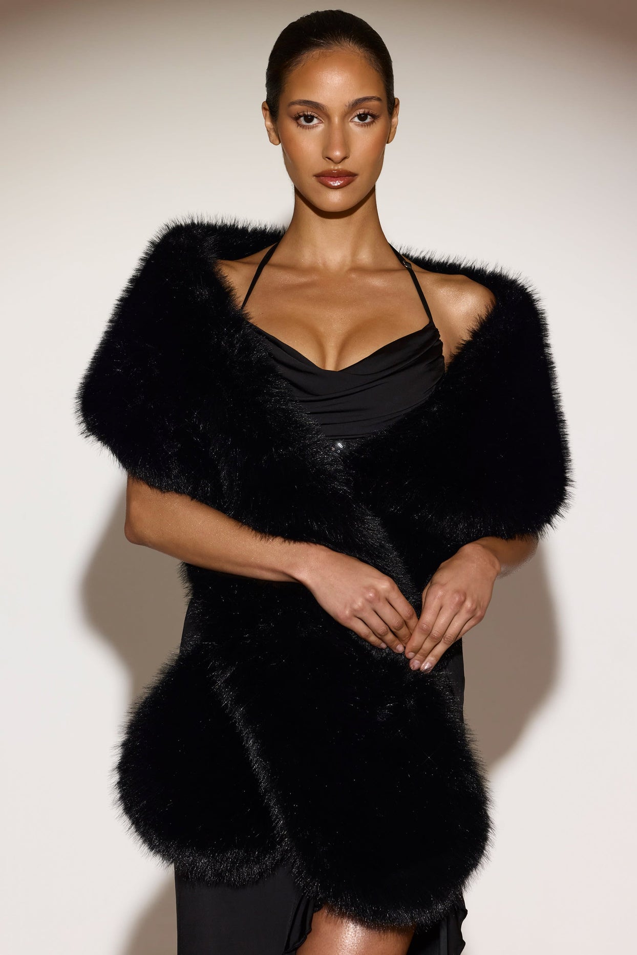 Faux-Fur Stole in Black