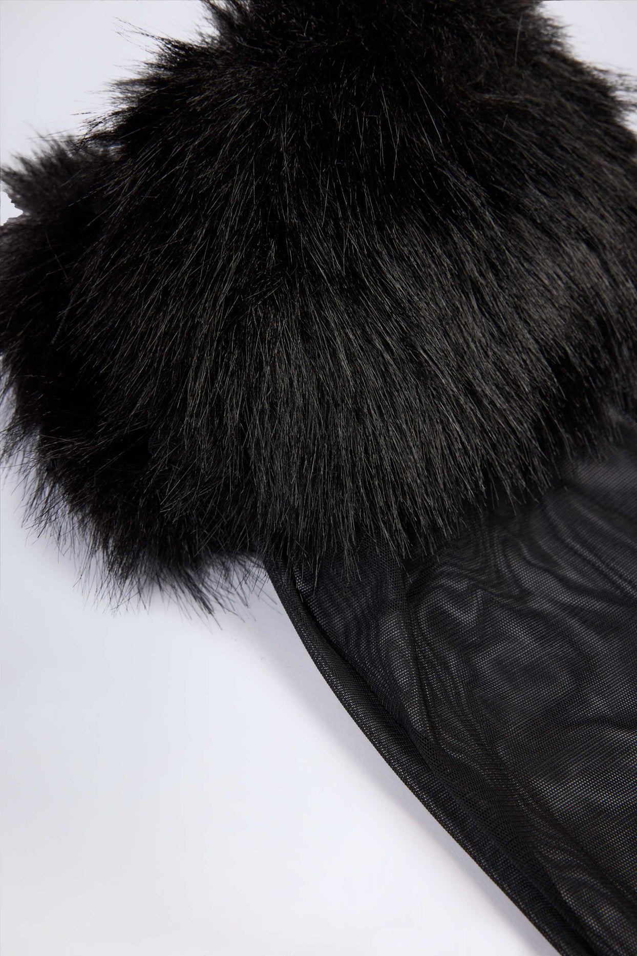 Faux Fur-Trim Gloves in Black