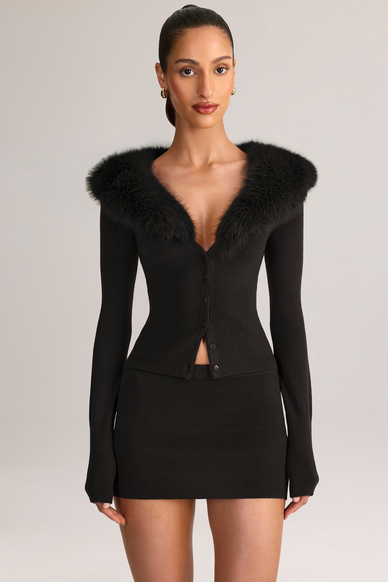 Mid-Rise Mini Skirt in Black