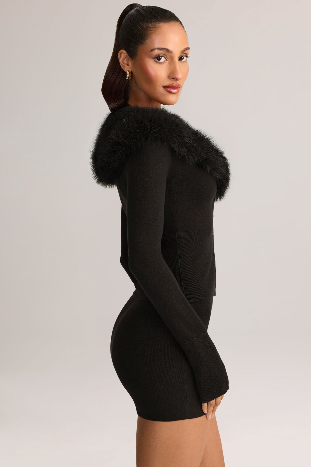 Mid-Rise Mini Skirt in Black