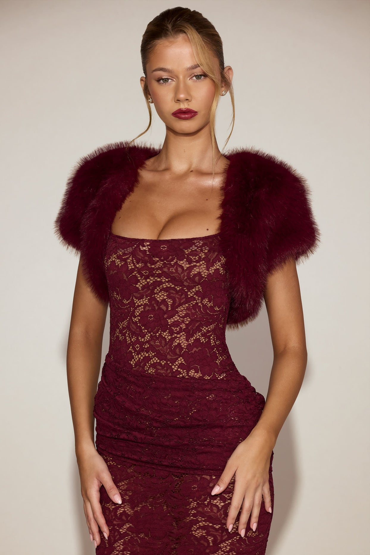 Faux-Fur Short Sleeve Bolero in Wine Red
