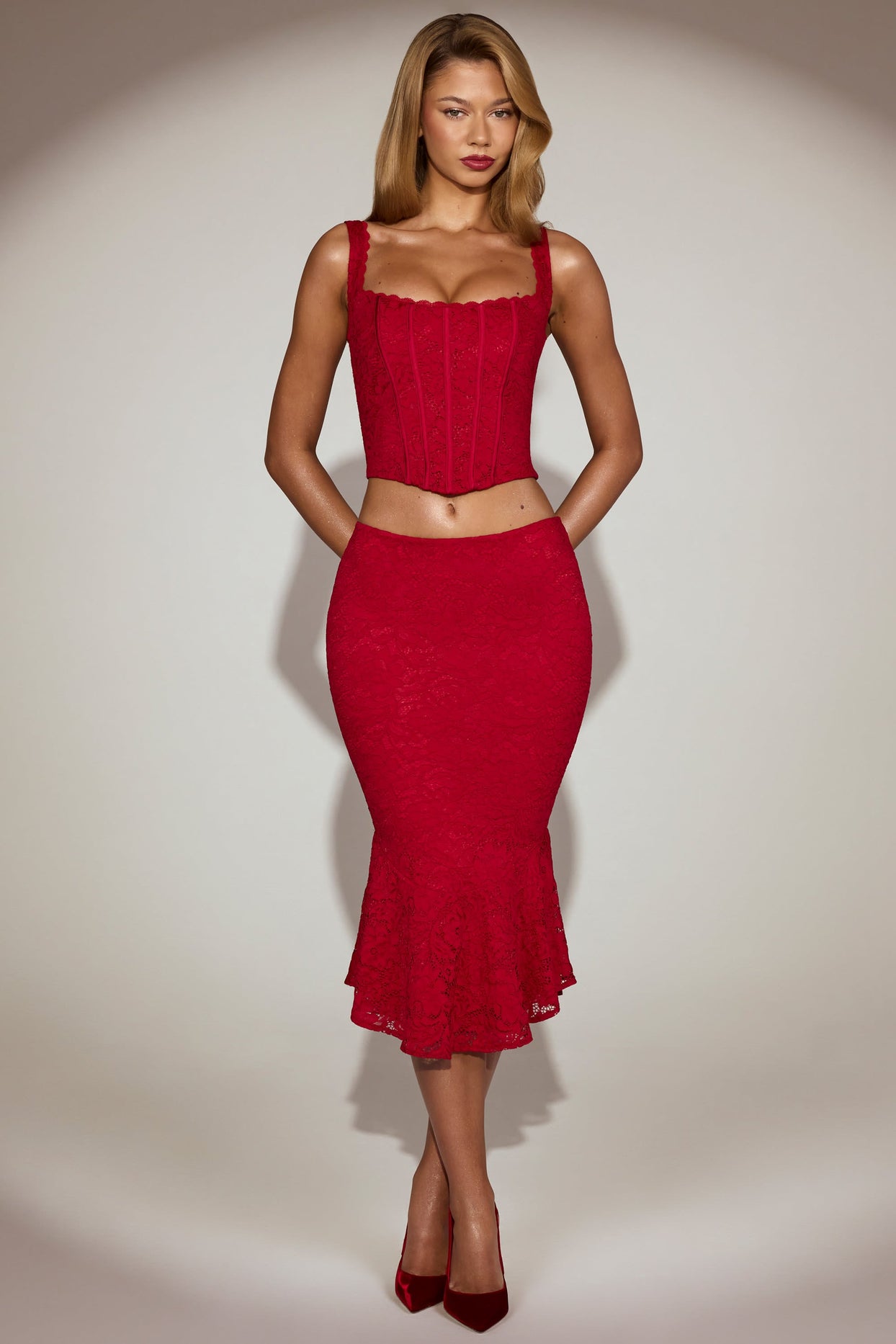 Lace Mid-Rise Midi Skirt in True Red