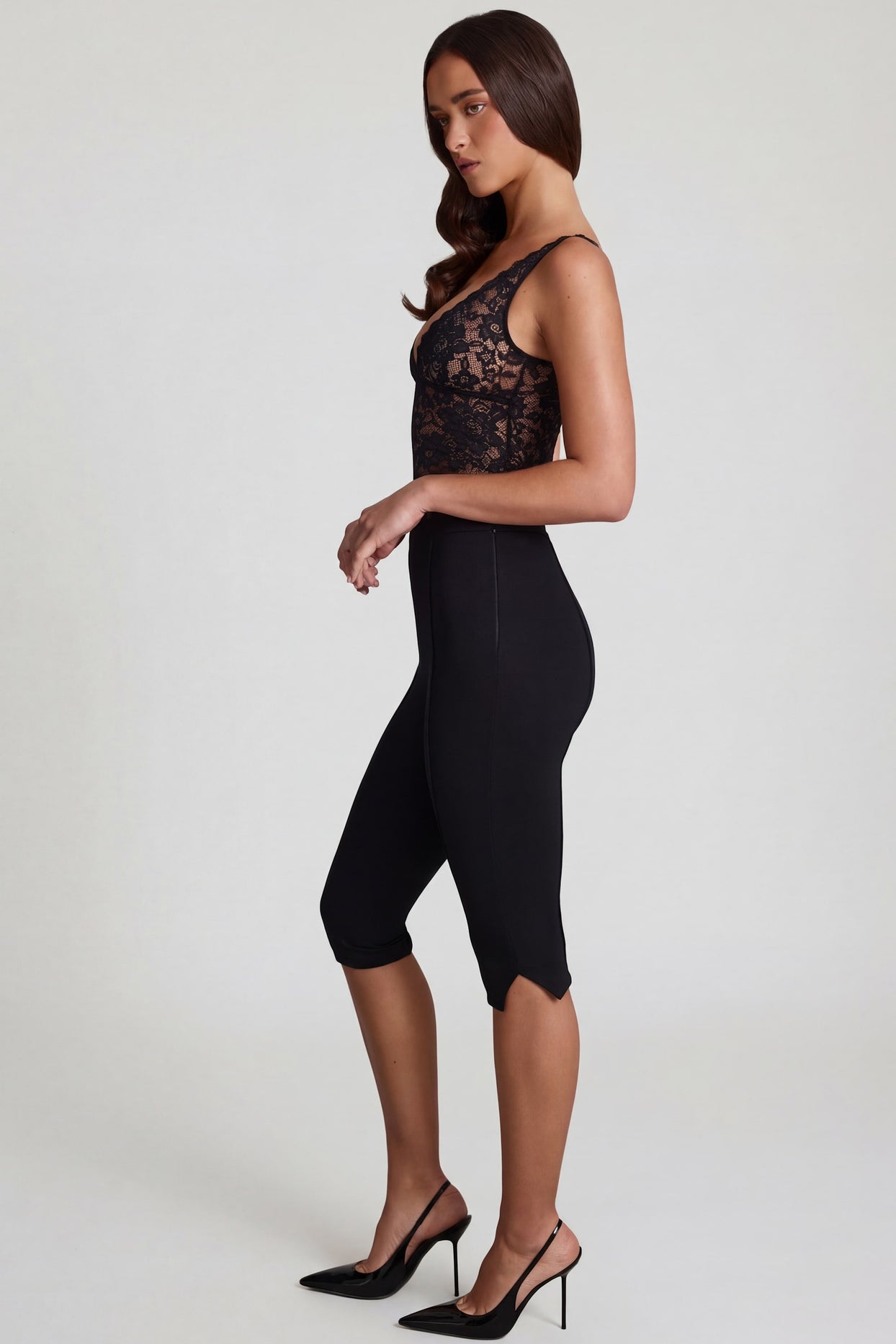 Oh Polly's Roberta wearing the Giuliana Leggings in Black Pointelle fabric perfect for casual brunch dates