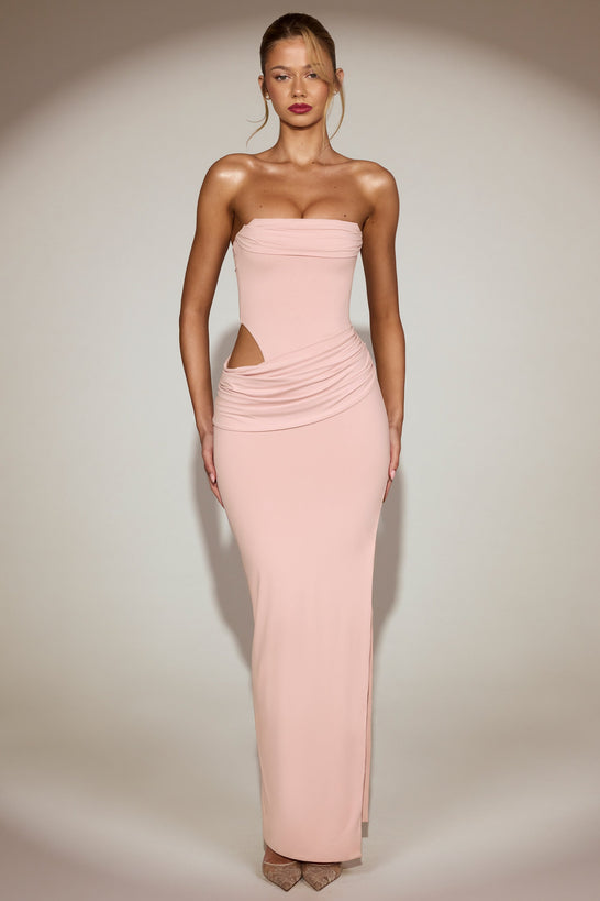 فستان ماكسي بفتحة رقبة على شكل باندو باللون الوردي