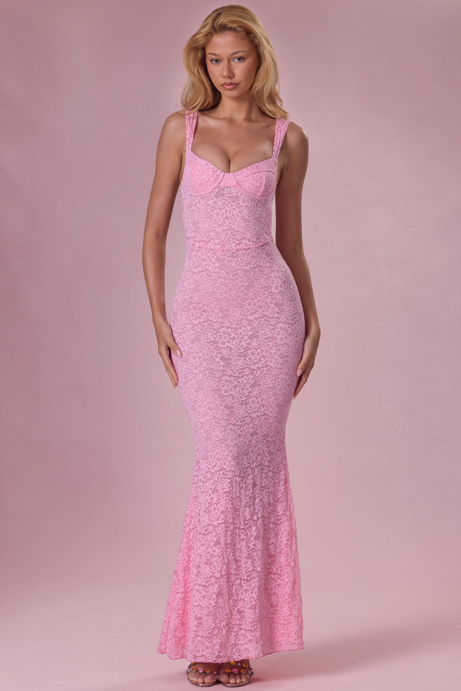 Premium Lace Sweetheart-Neck Gown in Blush Pink