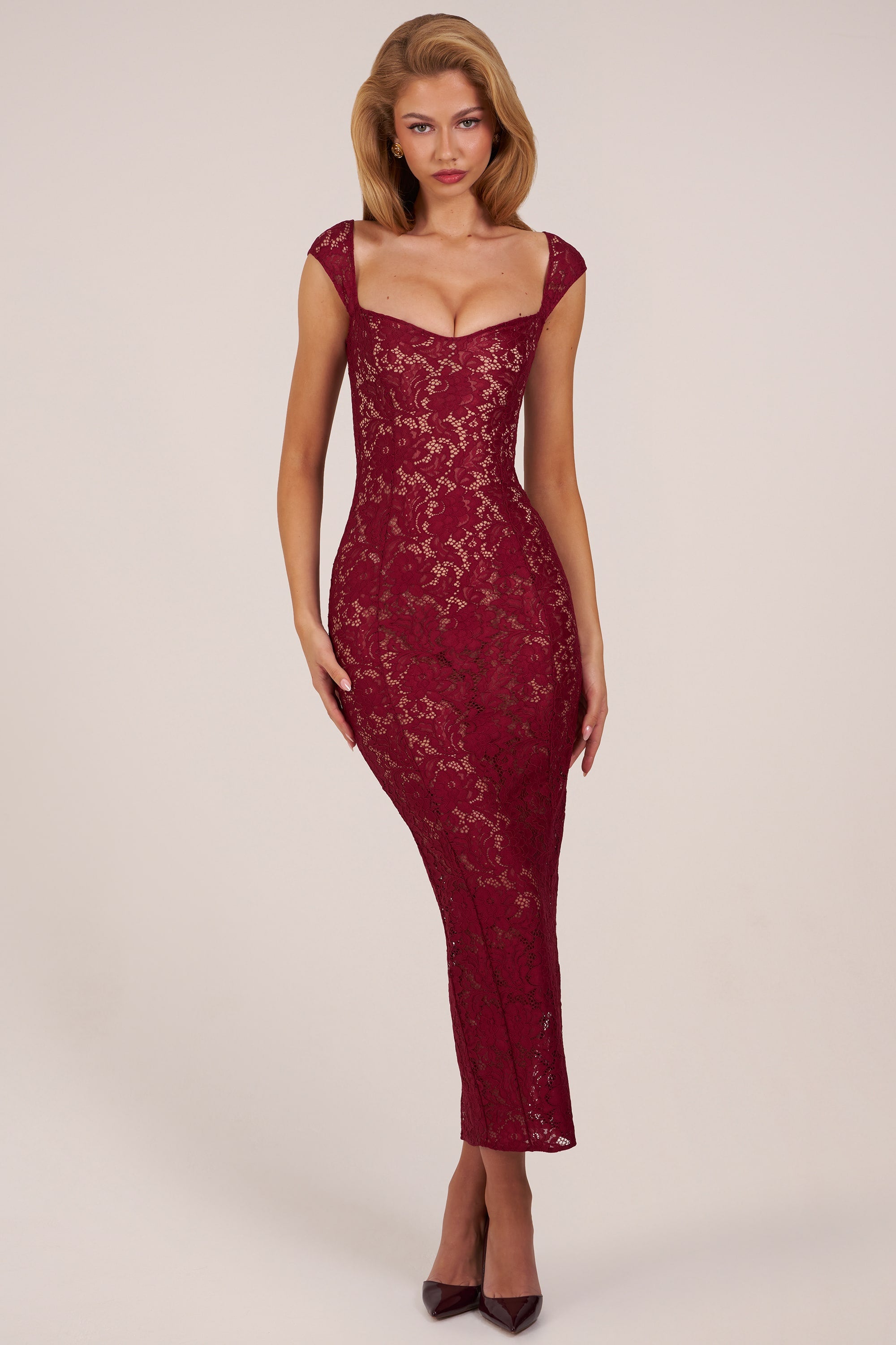 Elisa Sweetheart-Neck Maxi Dress in Cherry Red