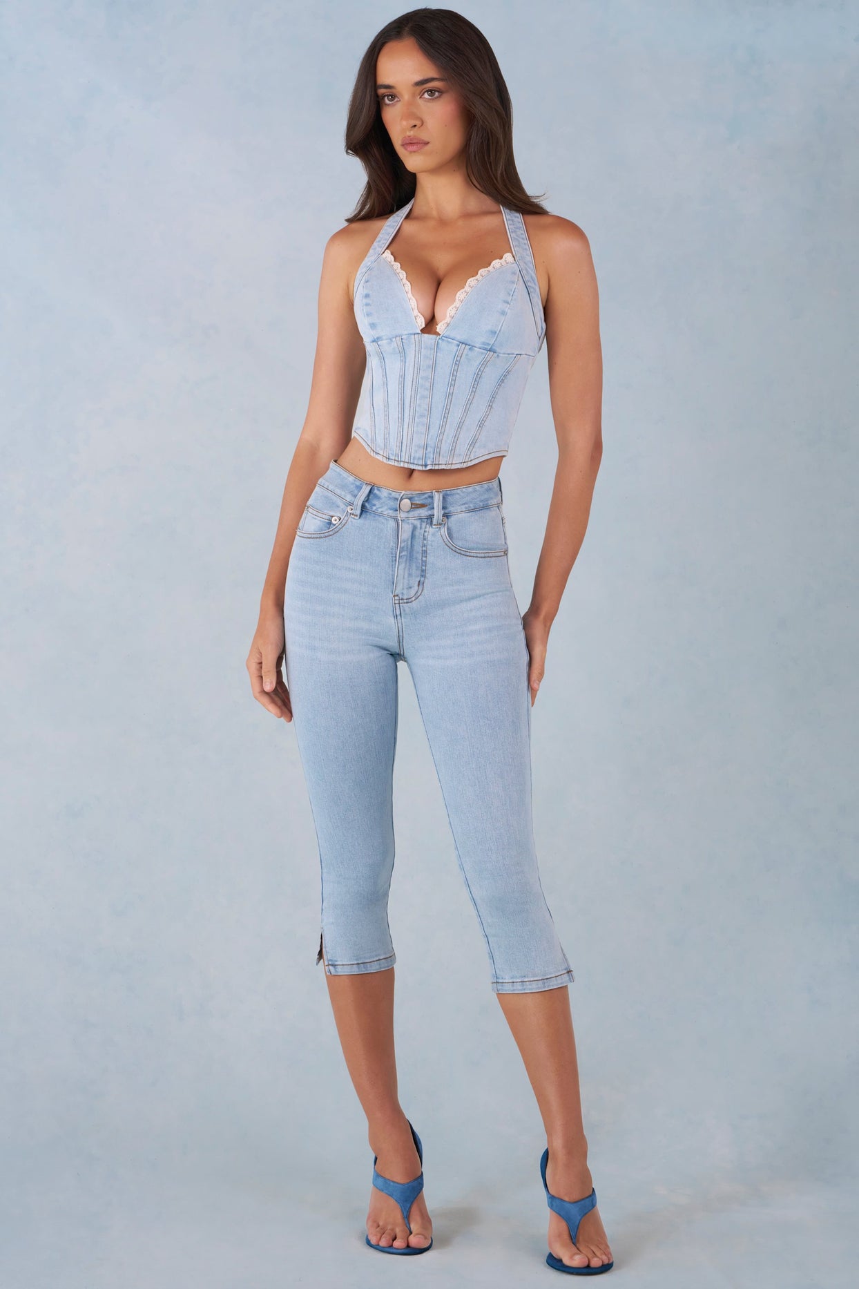Mid-Rise Denim Capri Jeans in Light Denim