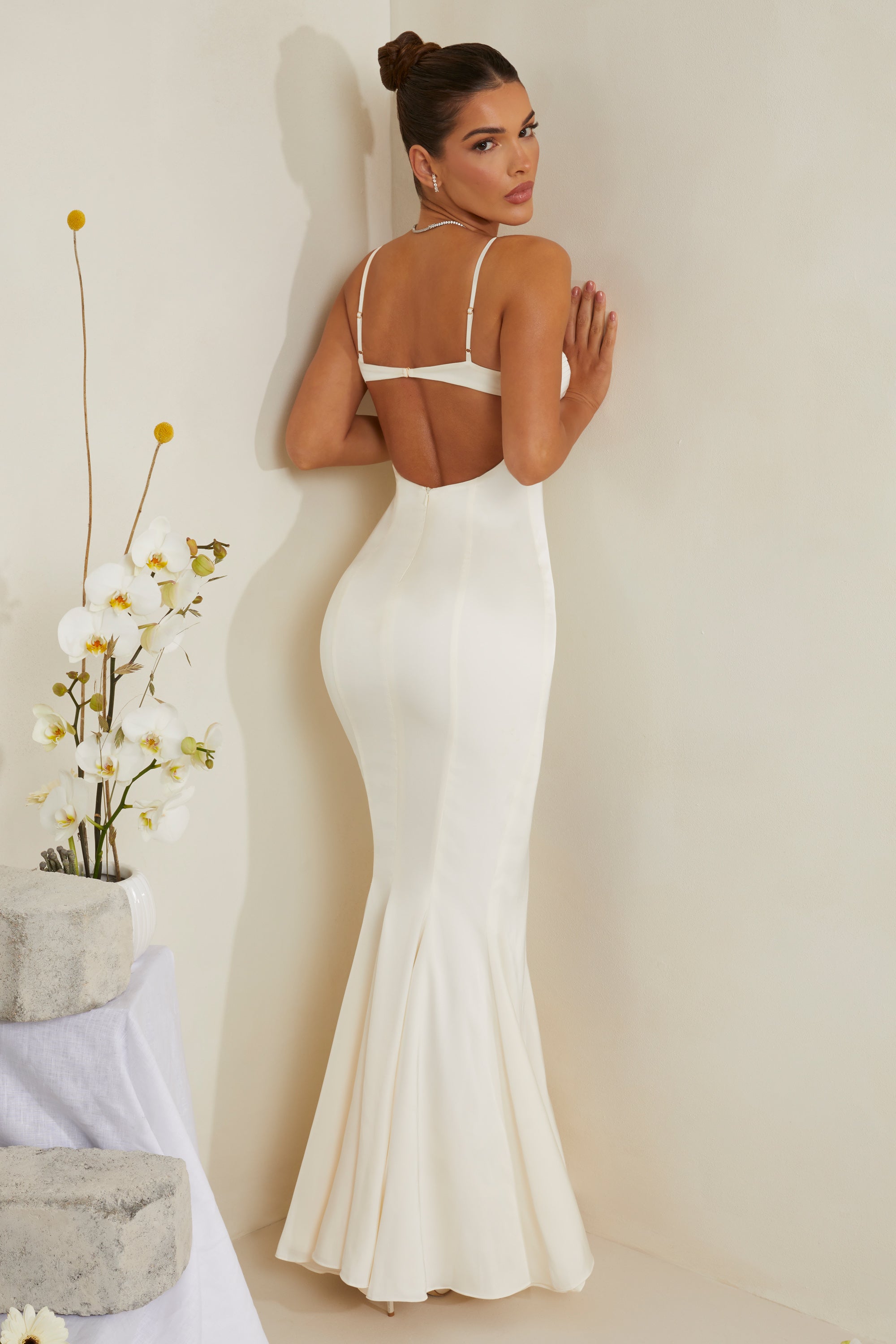 Backless best sale fishtail dress