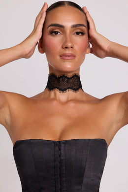 Lace Choker in Black