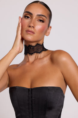 Lace Choker in Black