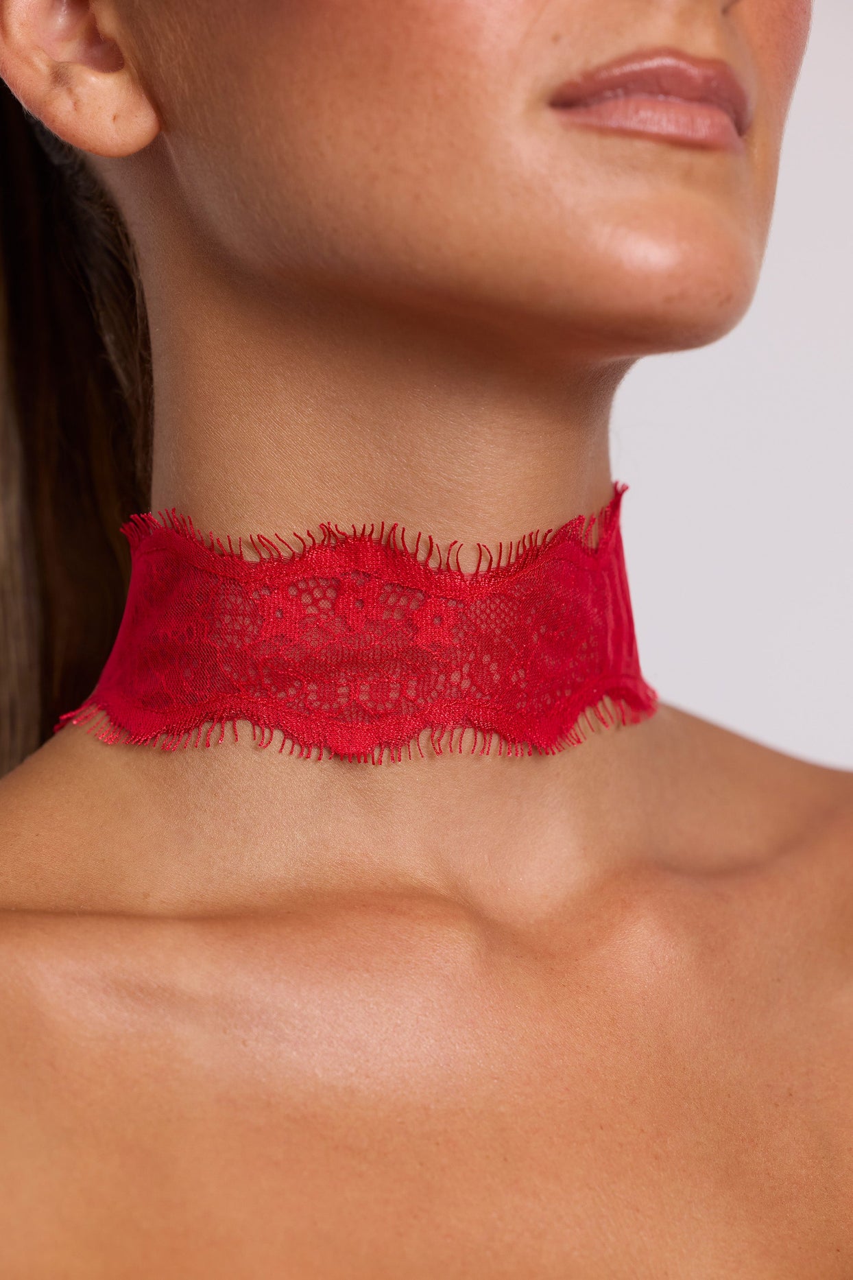 Lace Choker in Fire Red