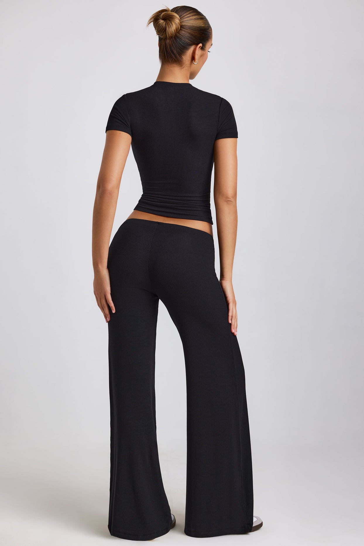 Tall Mid Rise Wide Leg Trouser in Black