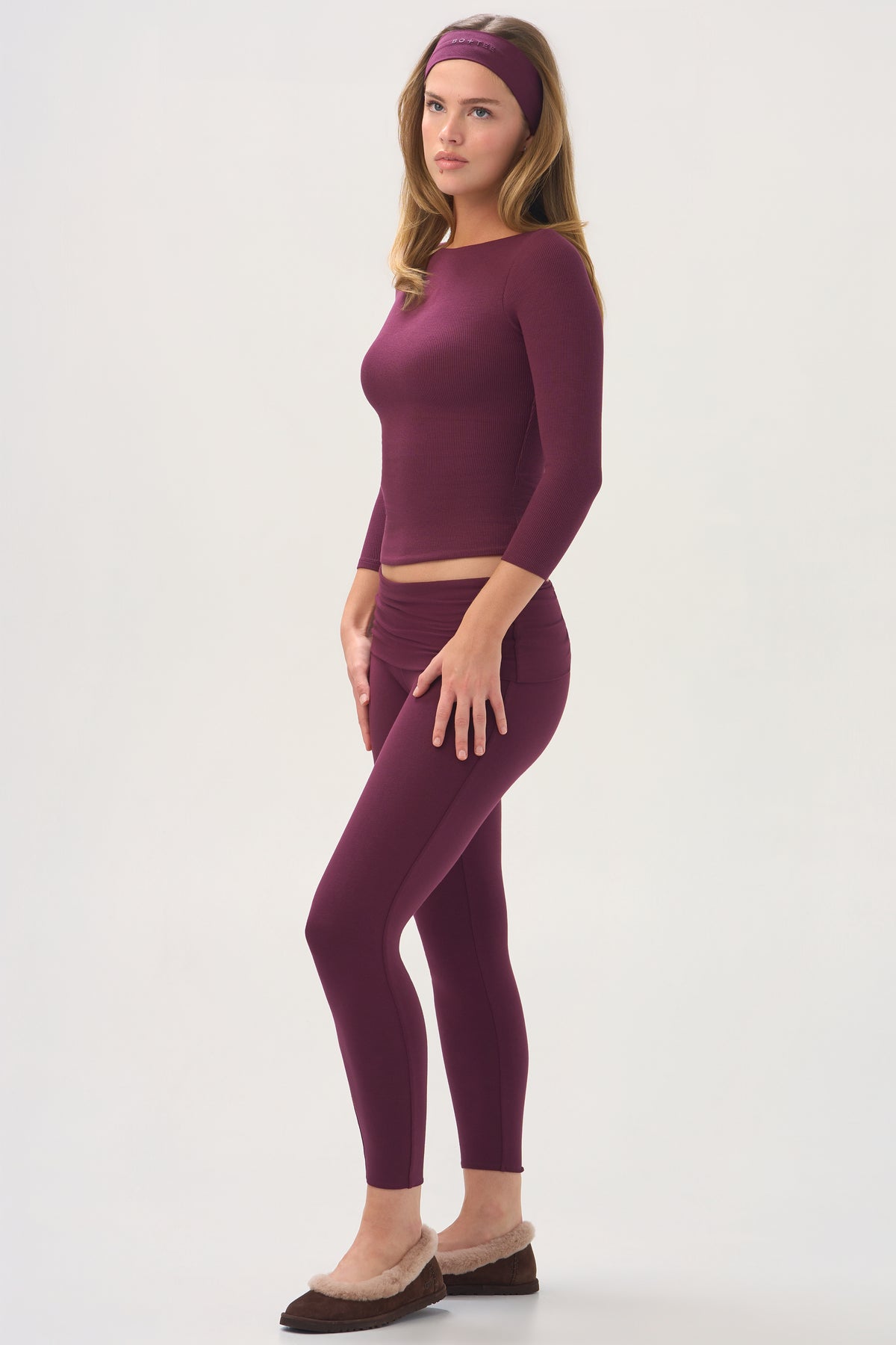 ButterCloud™ 7/8 Leggings in Plum - 2