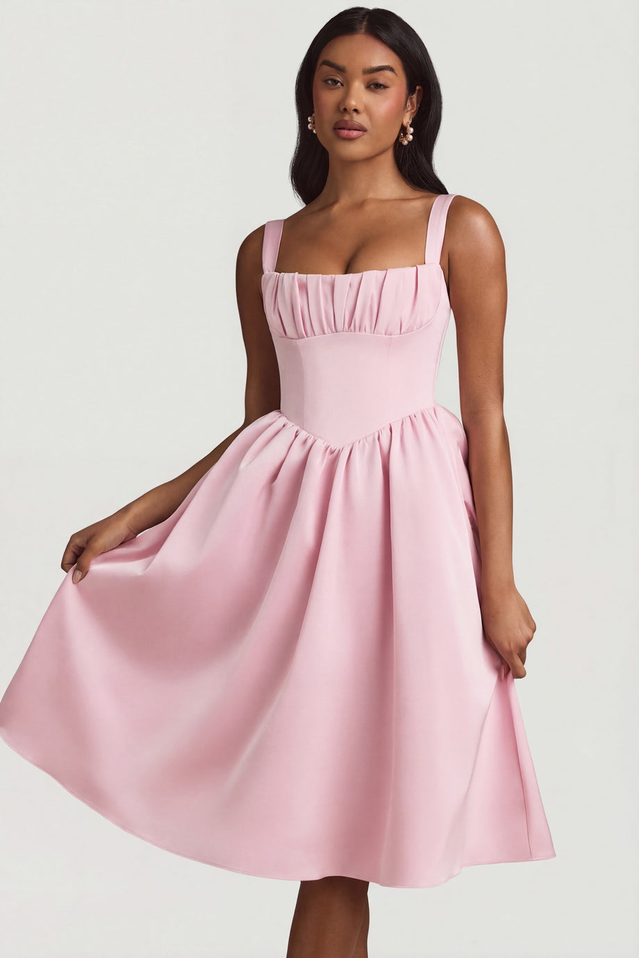 Oh Polly's Anna wearing the Marguerite Midaxi Dress in Blush Twill fabric perfect for romantic evening dinners