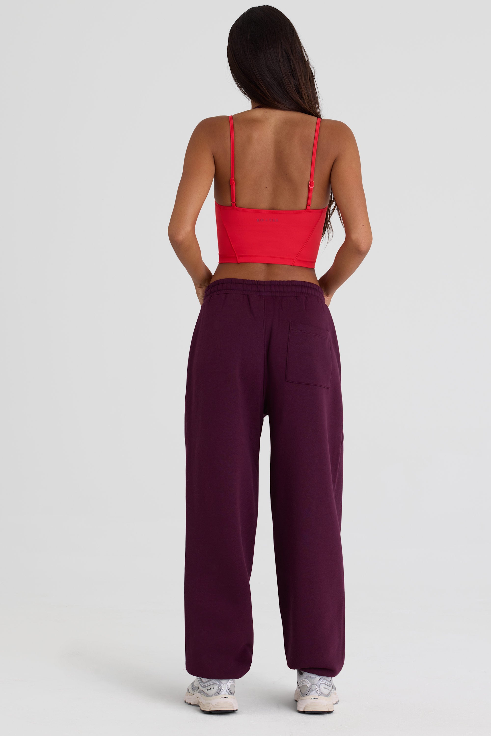 Brushed Cotton Jersey Mid-Rise Relaxed Joggers in Burgundy
