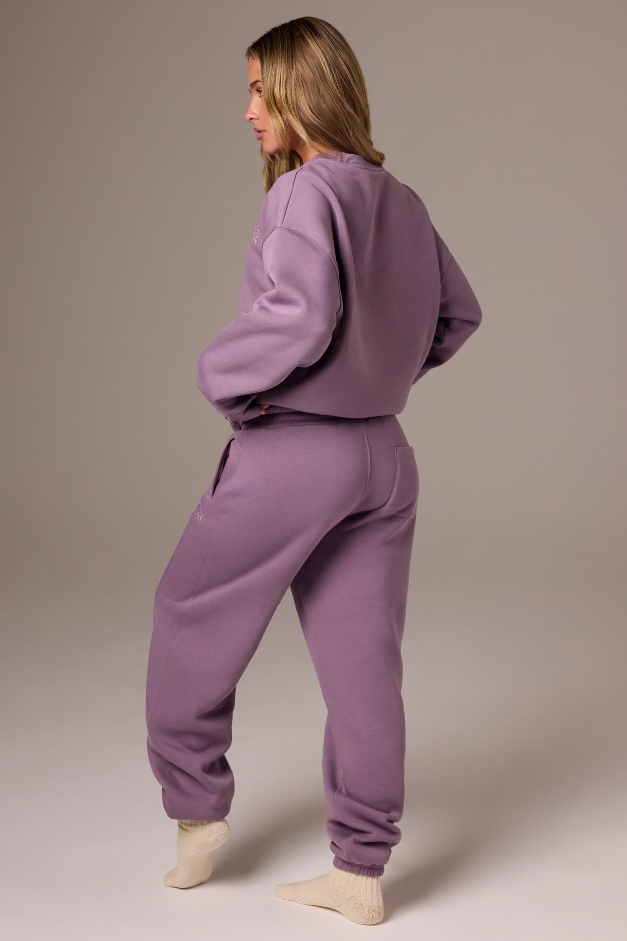 Brushed Jersey Mid-Rise Relaxed Joggers in Dusk