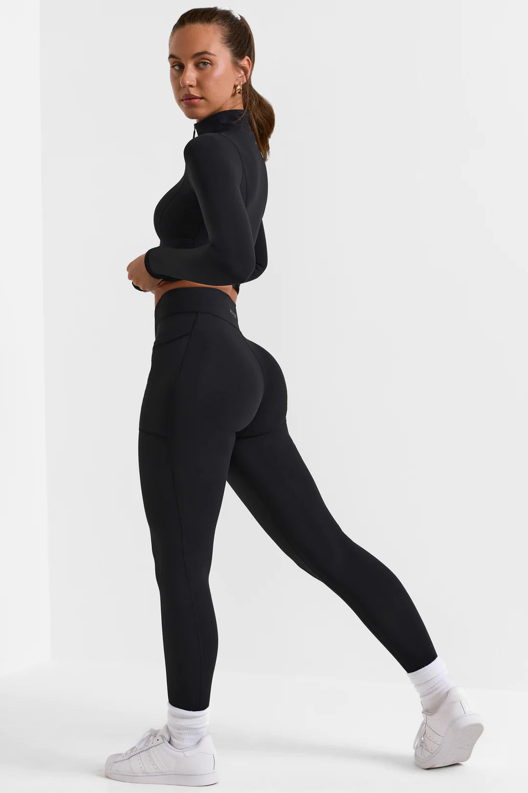 Advantage Full Length Leggings with Pockets in Black Oh Polly
