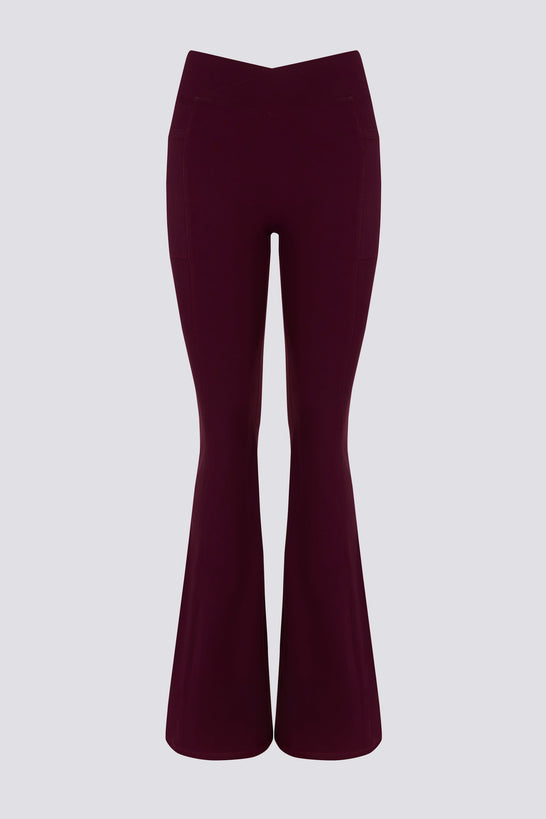 Soft Active V-Waist Pocket Flared Leggings in Burgundy