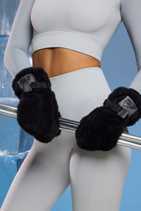 Ski Gloves in Black