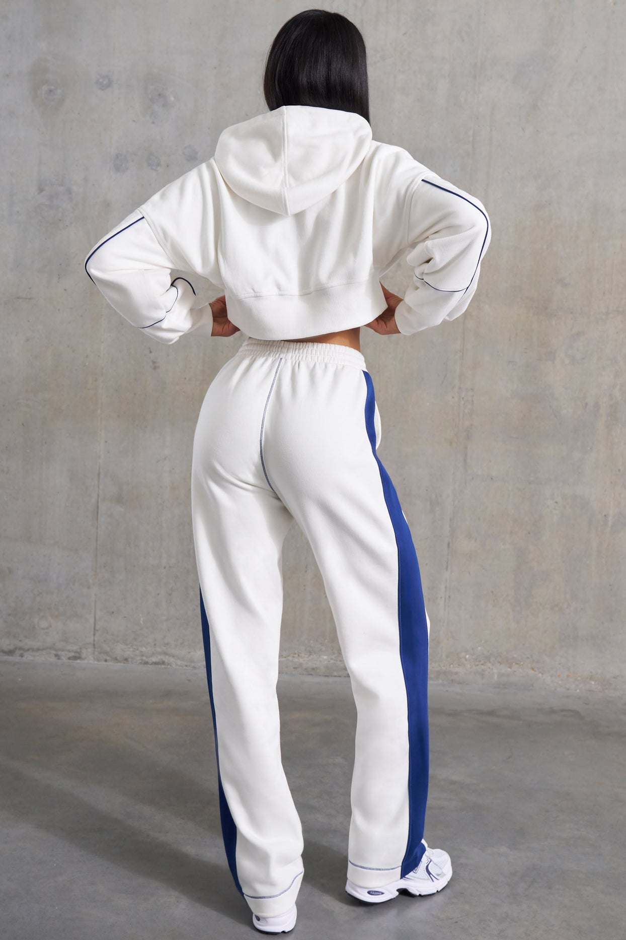 Petite Wide Leg Sweatpants in White