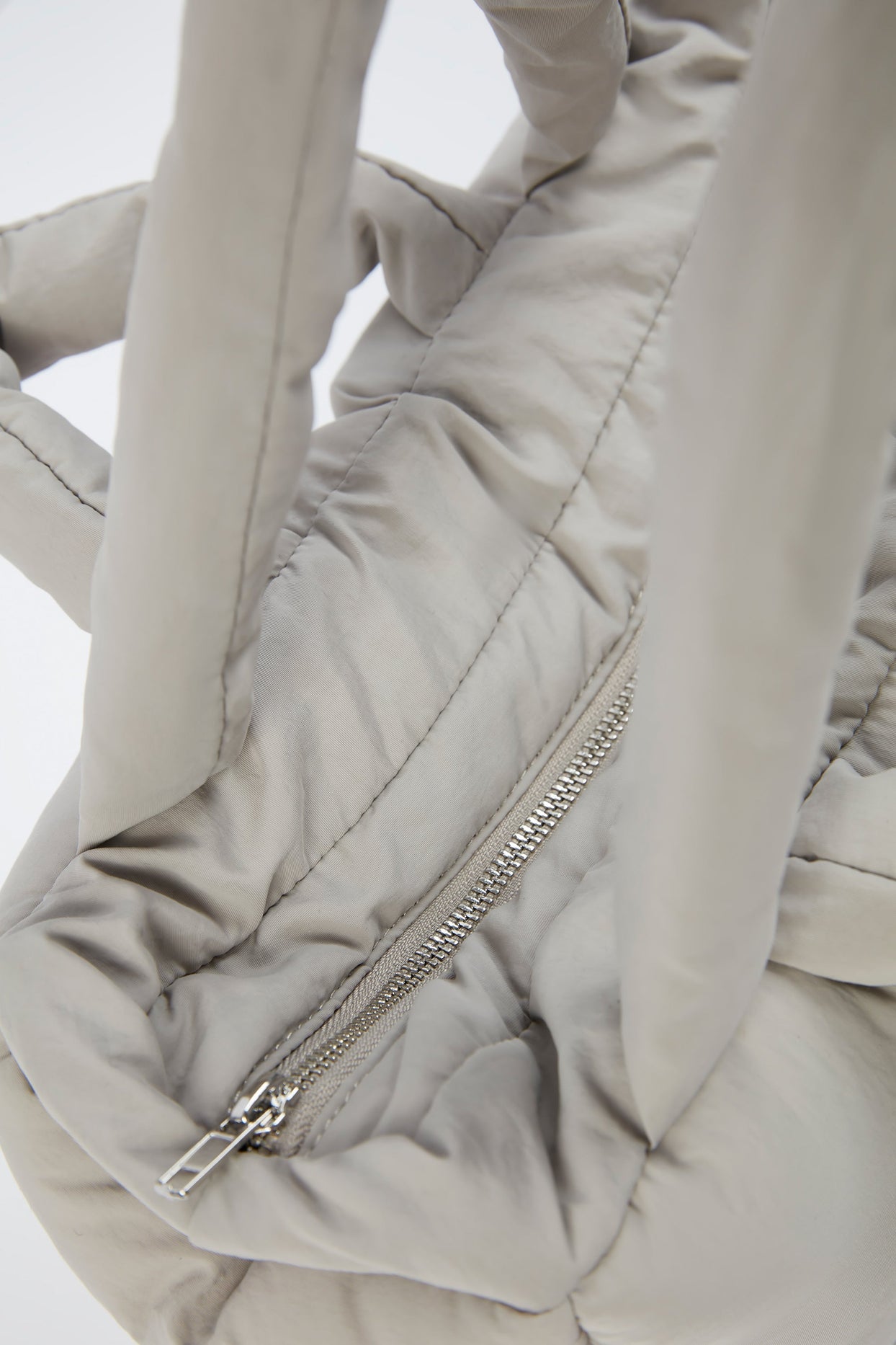 Quilted Puffer Bag in Light Grey