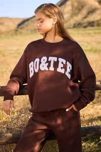 Oversized Crew Neck Sweatshirt in Mahogany