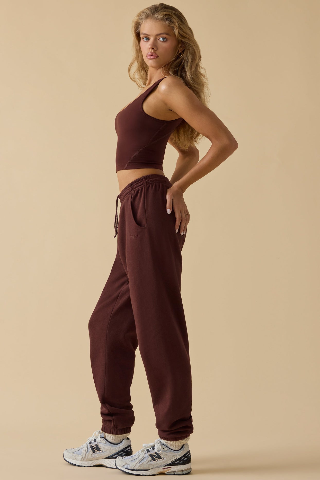 Petite Mid-Rise Joggers in Mahogany