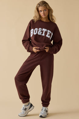 Mid-Rise Joggers in Mahogany