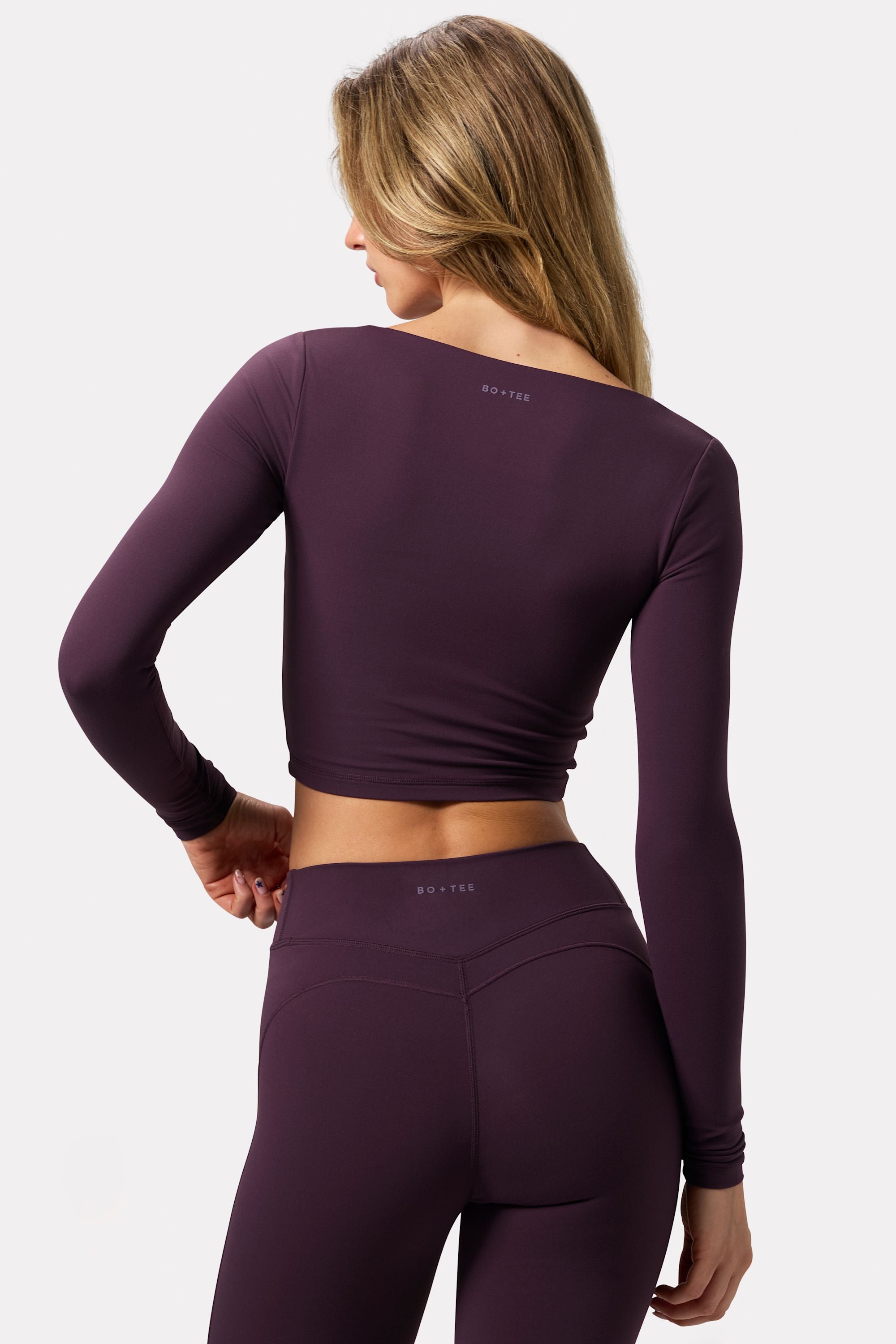 Soft Active Twist-Front Crop Top in Plum