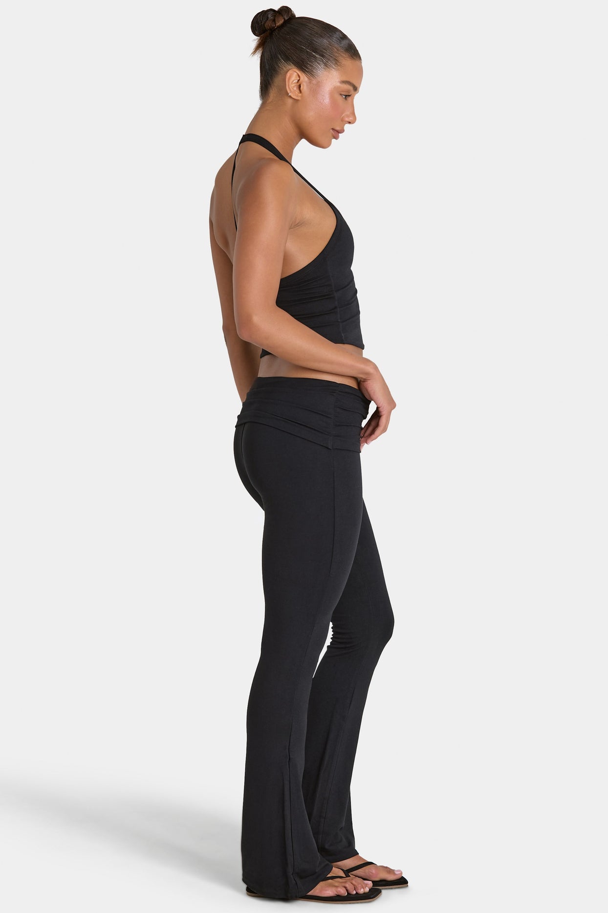 ButterCloud™ Flared Leggings in Black - 4