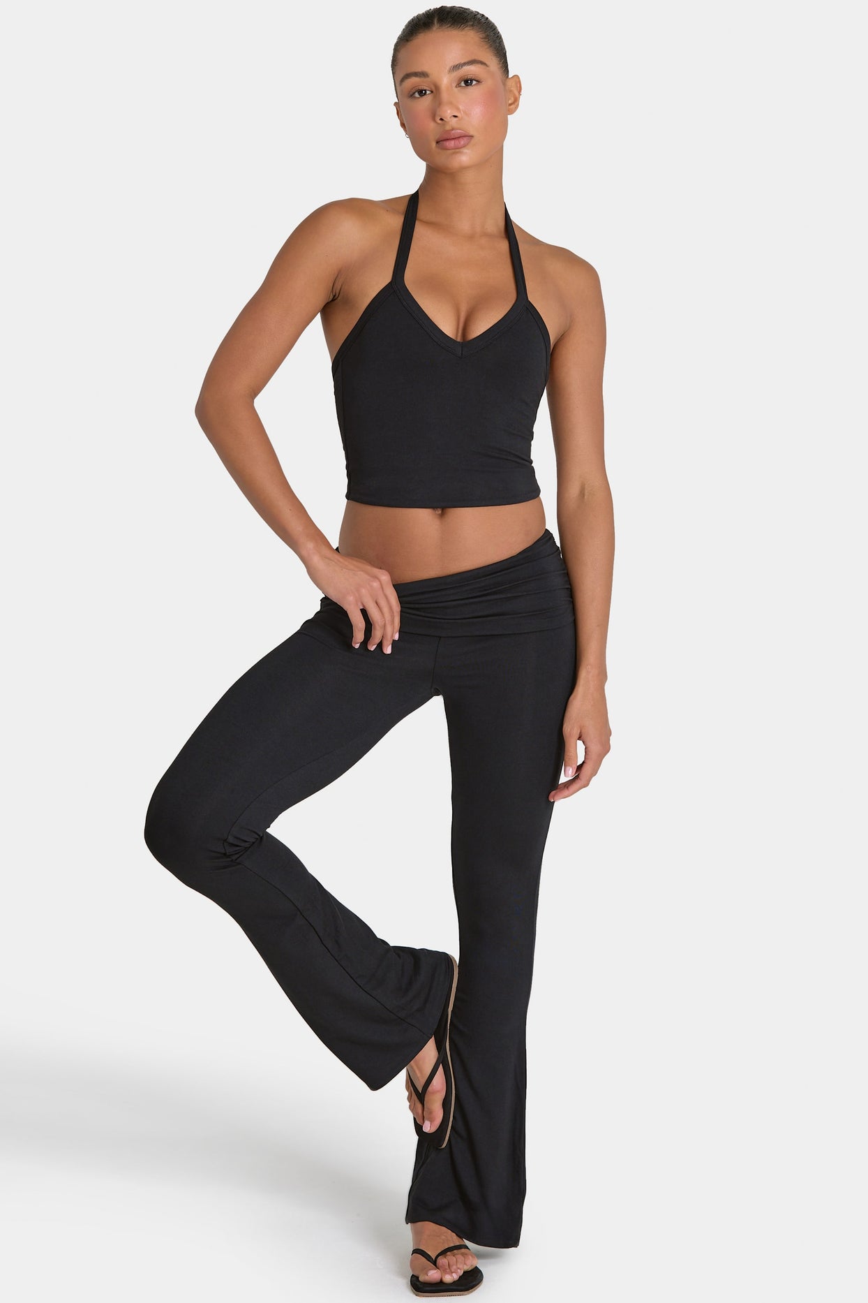 ButterCloud™ Flared Leggings in Black - 5