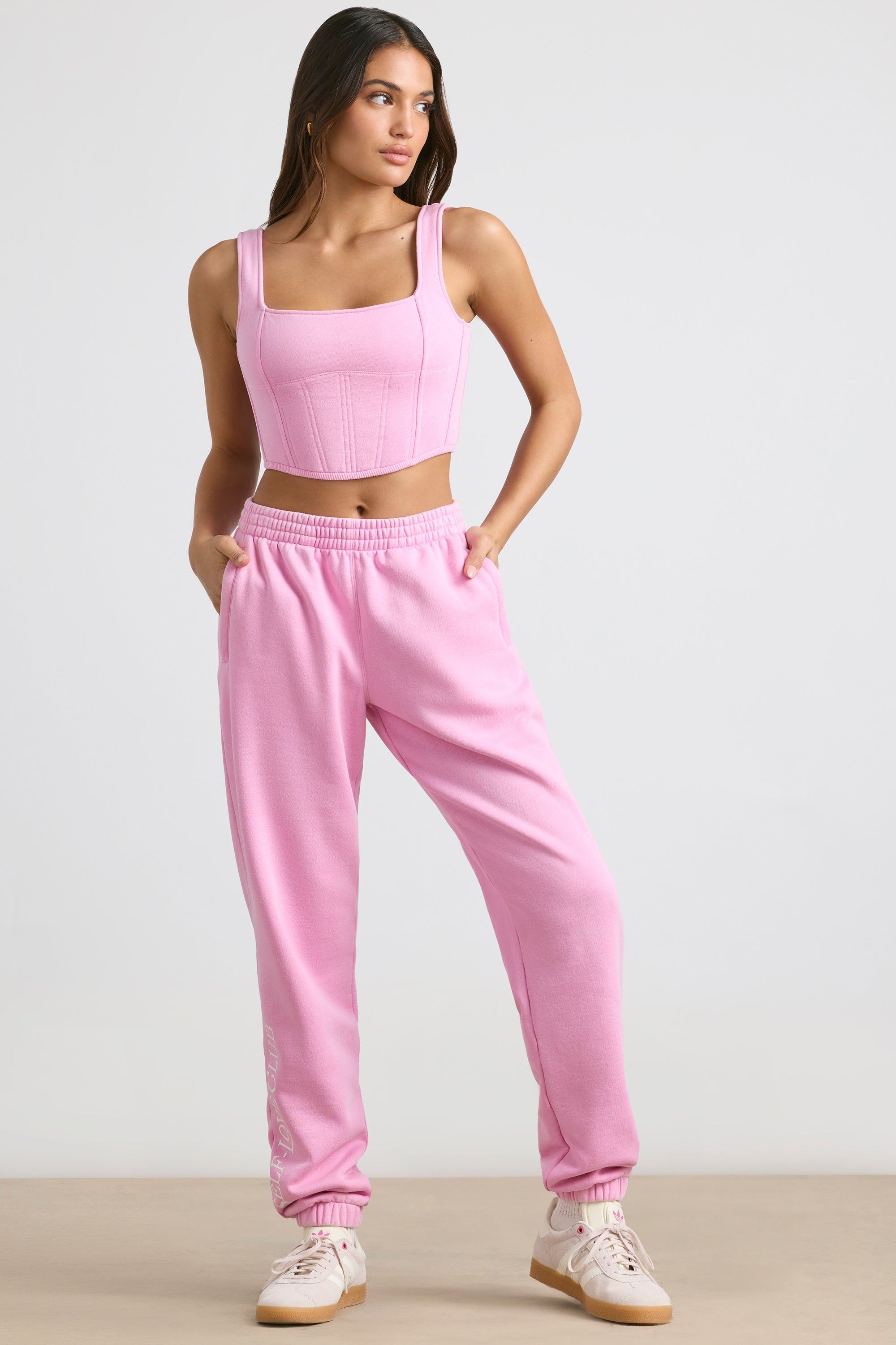 Oversized Joggers in Bubblegum Pink