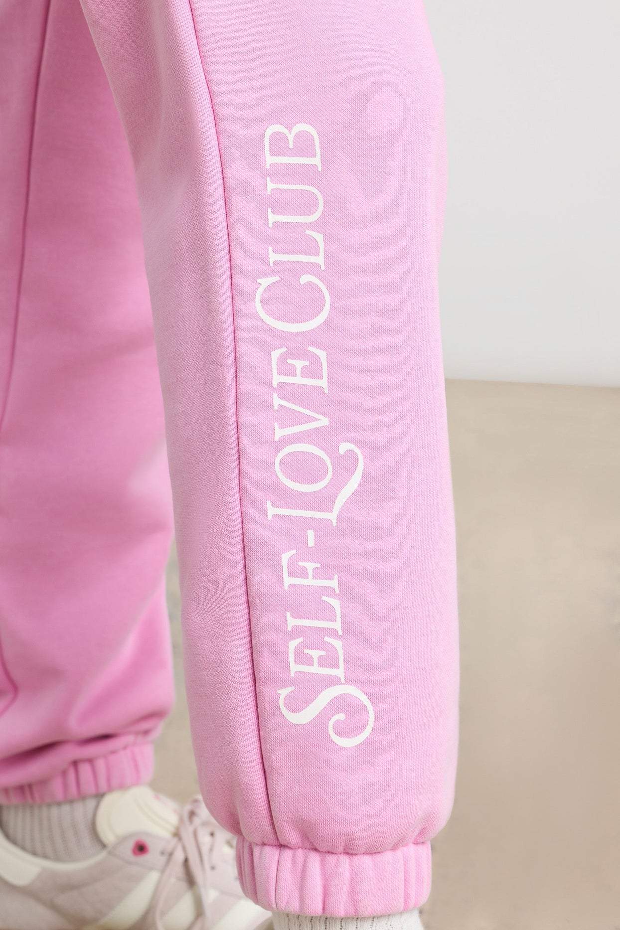 Petite Oversized Joggers in Bubblegum Pink