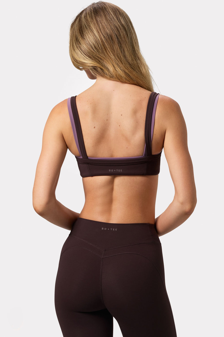 Soft Active Seam-Detail Sports Bra in Espresso