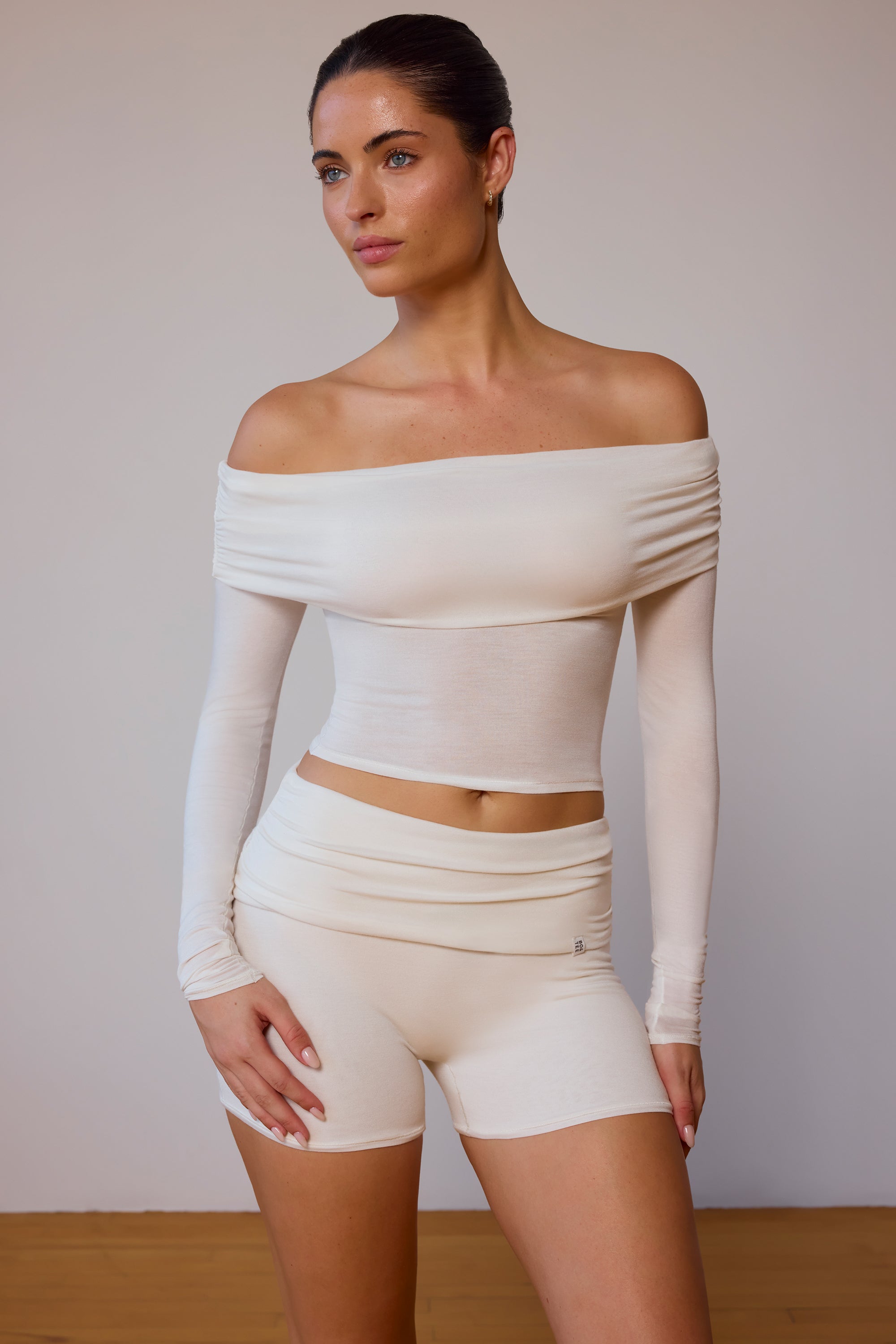 White off the shoulder crop top long sleev hotsell