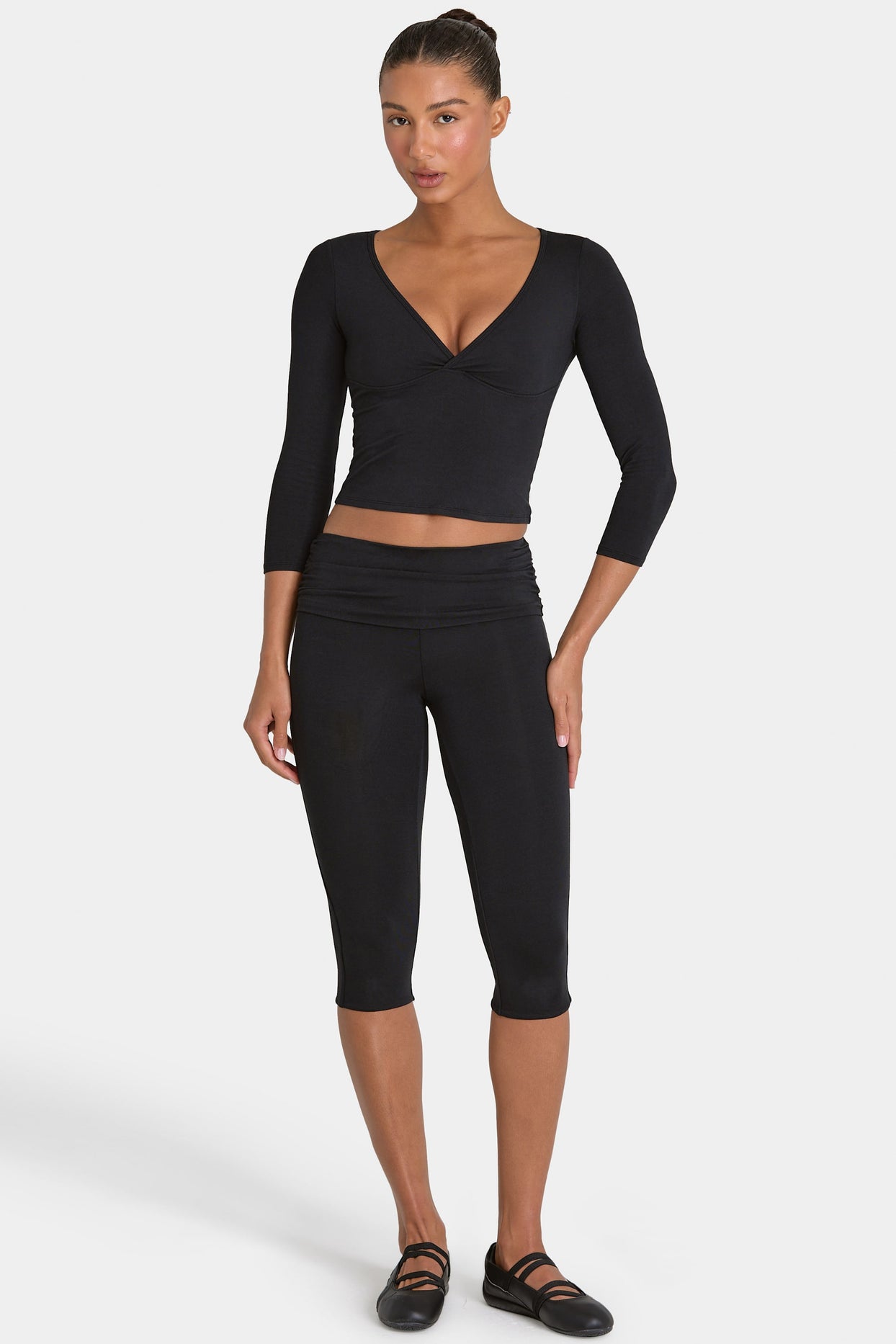 ButterCloud™ Capri Leggings in Black - 4