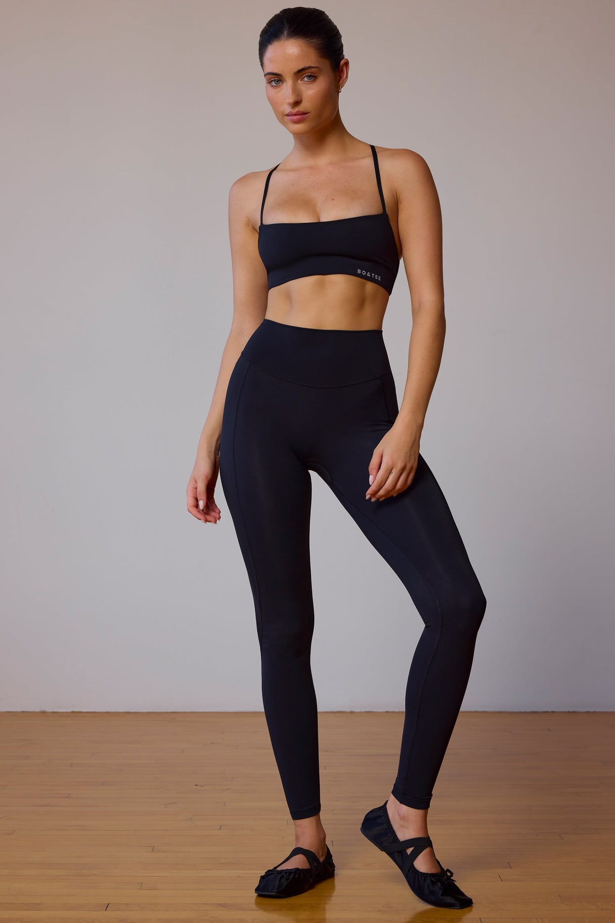 Petite UltraFlex Leggings in Black