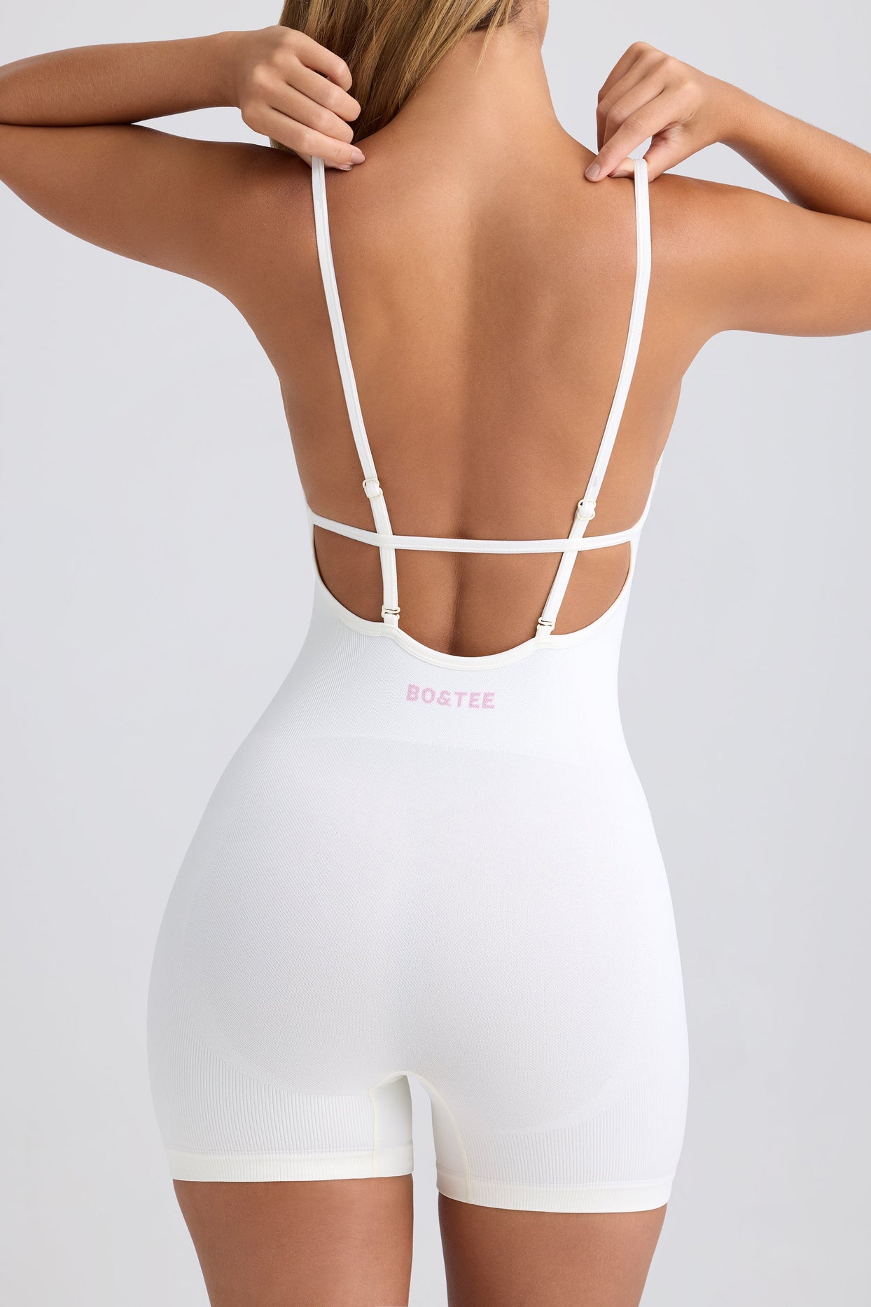 Super Sculpt Seamless Open-Back Unitard in Eggshell