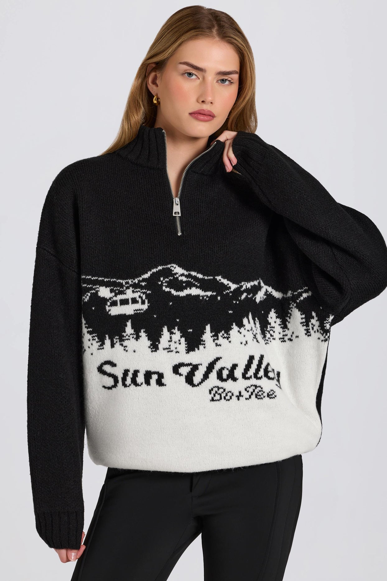 Knit Quarter-Zip Turtleneck Oversized Jumper in Black