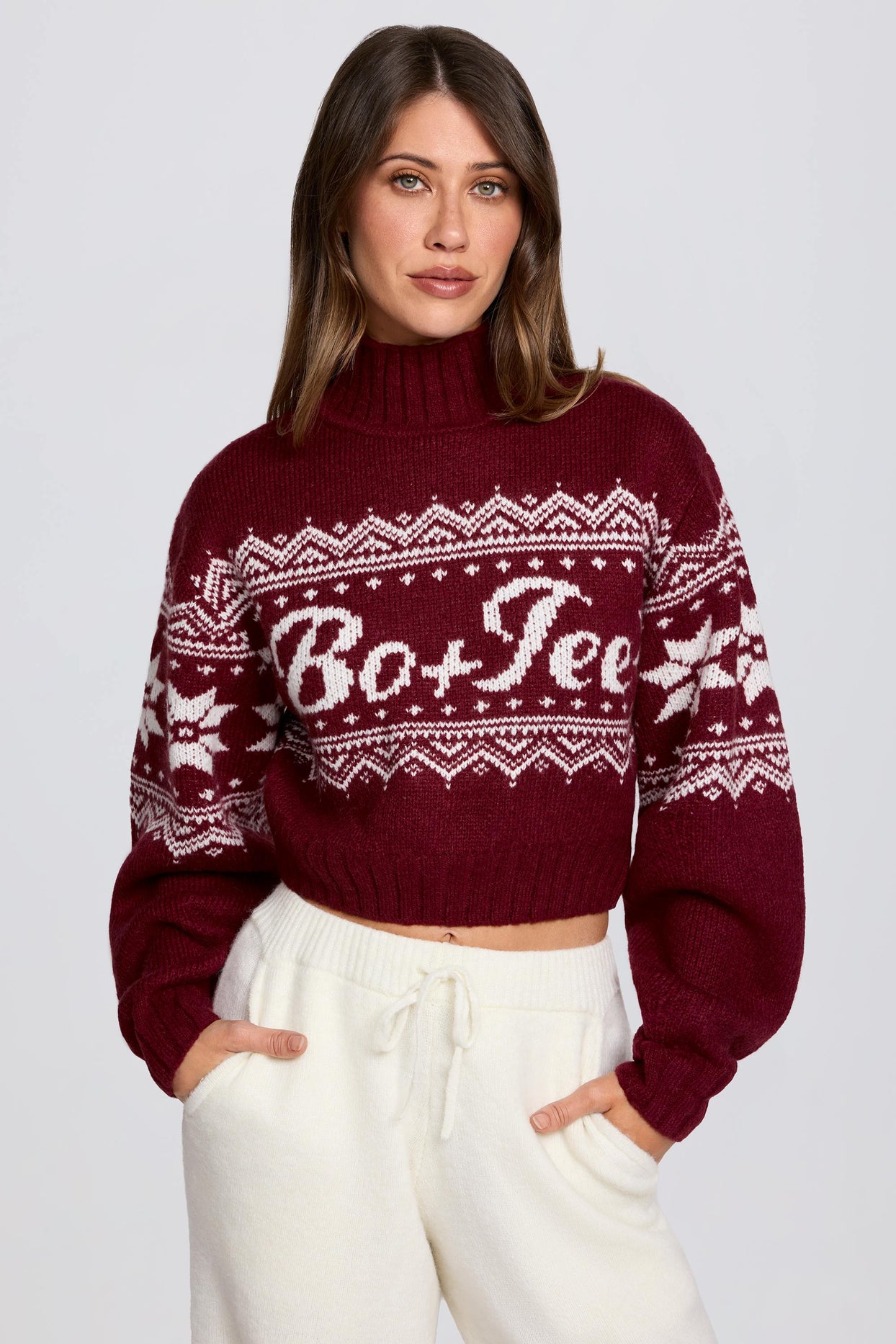 Jacquard-Knit Cropped Jumper in Crimson Red