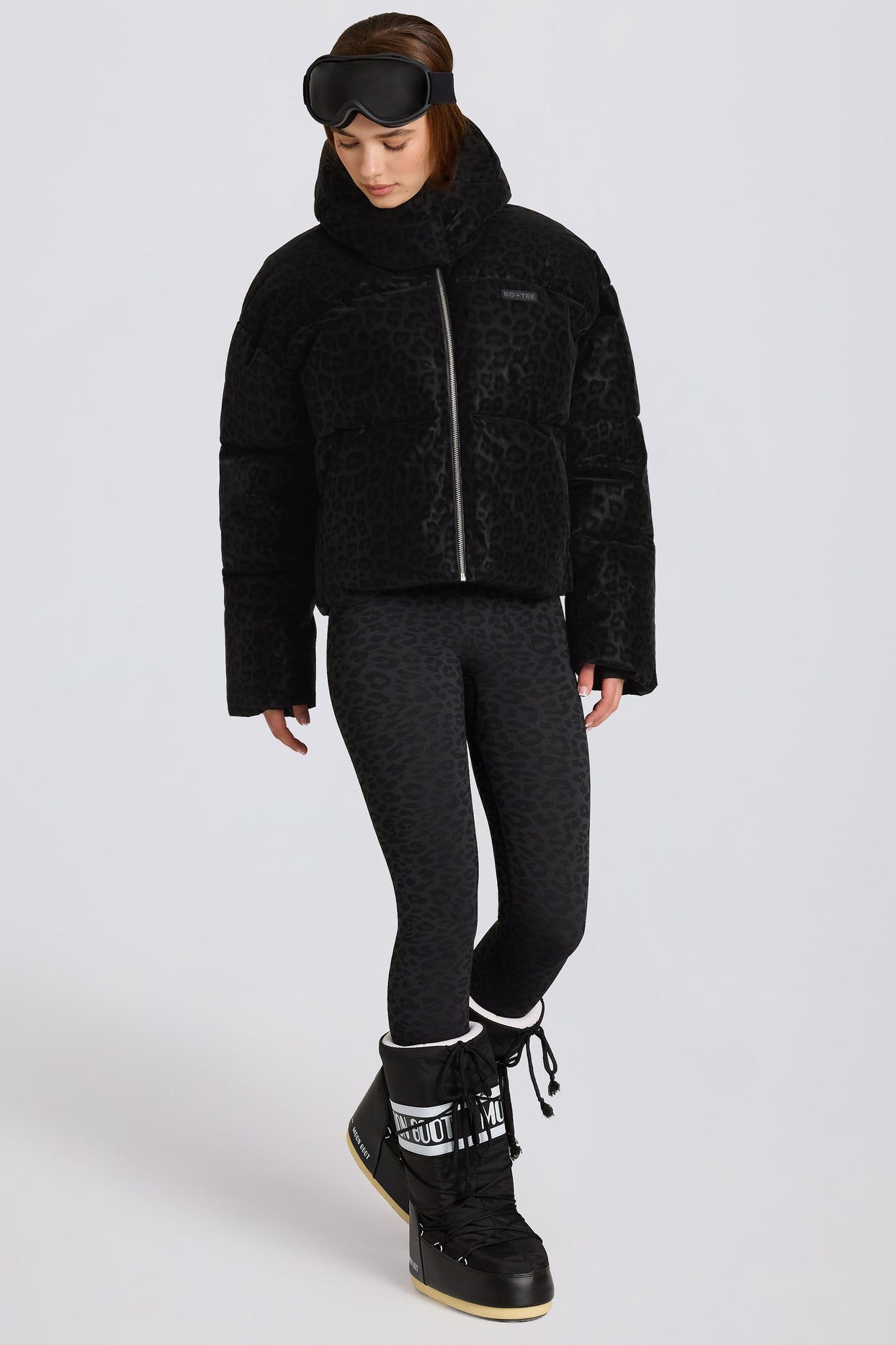 Waterproof Cropped Oversized Ski Jacket in Black