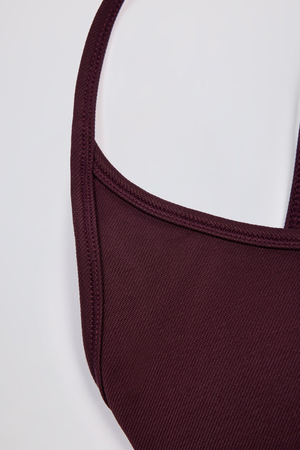 Super Sculpt Seamless Backless Sports Bra in Burgundy