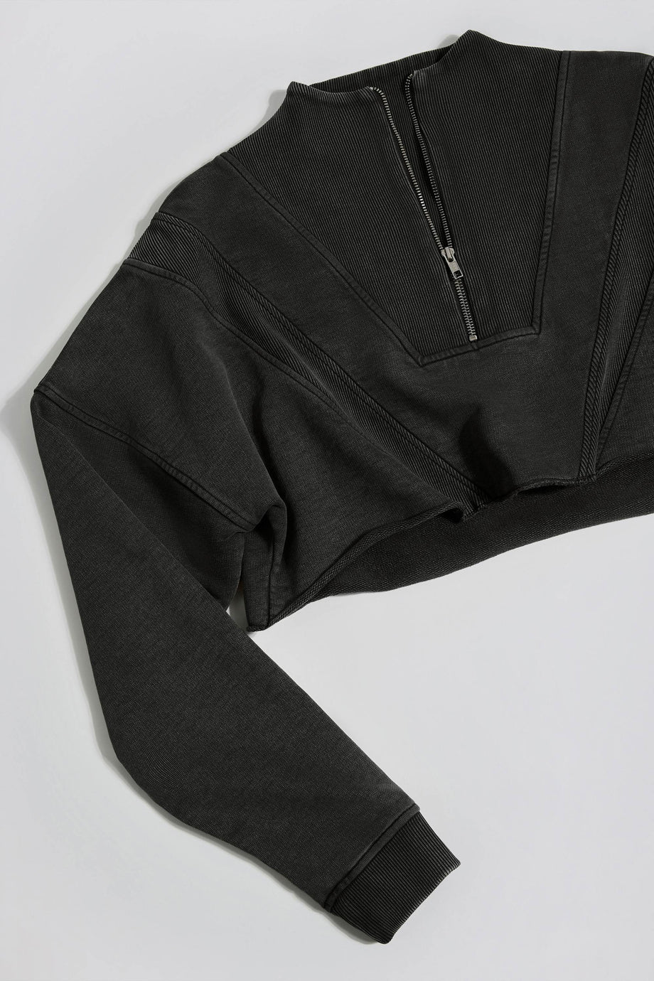 Acid Wash Cropped Sweatshirt in Ash