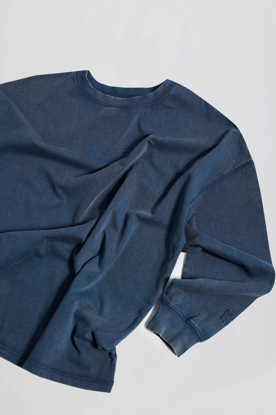 Acid Wash Long-Sleeve Oversized T-Shirt in Blue