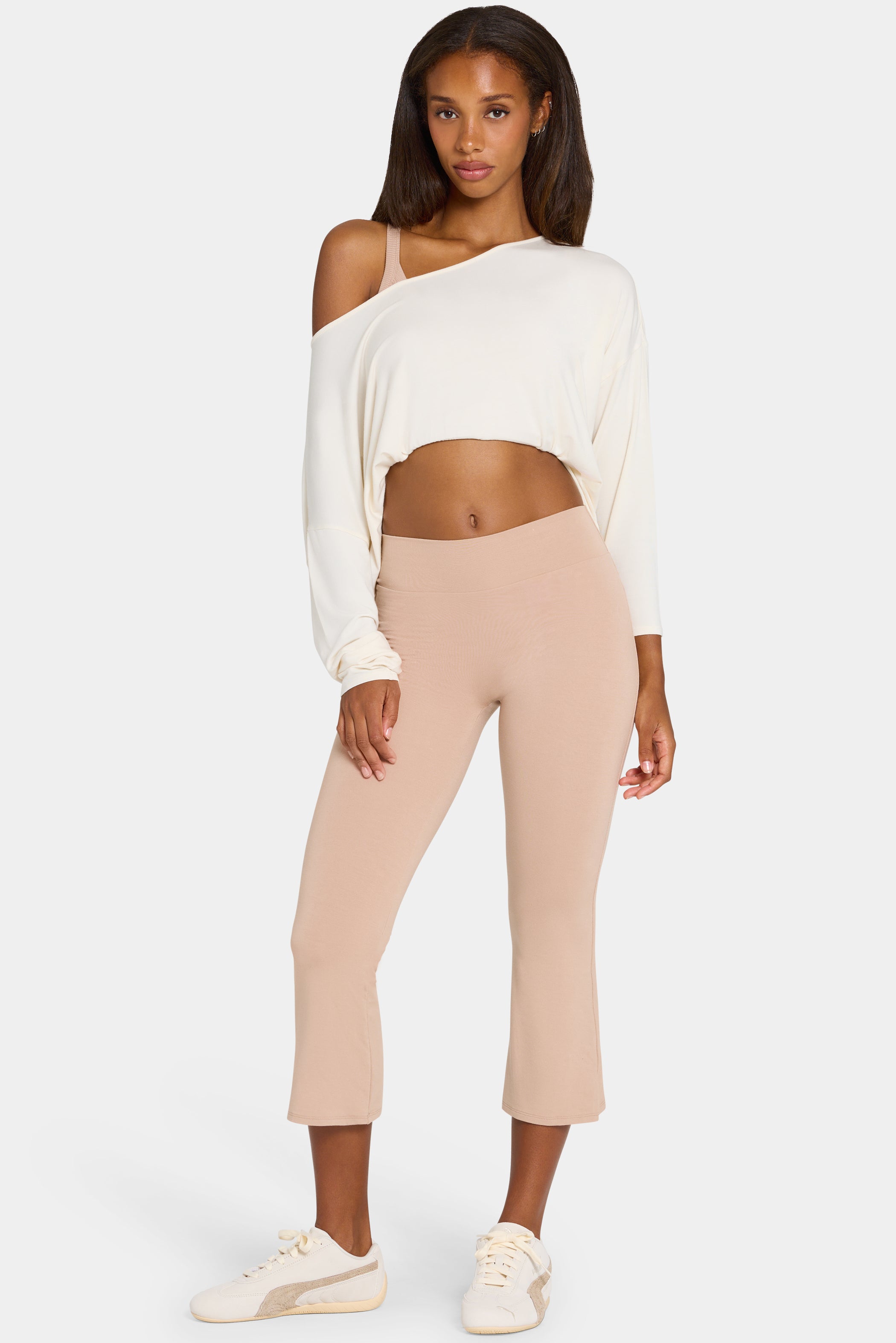 ButterCloud™ Flared Capri Leggings in Oatmeal