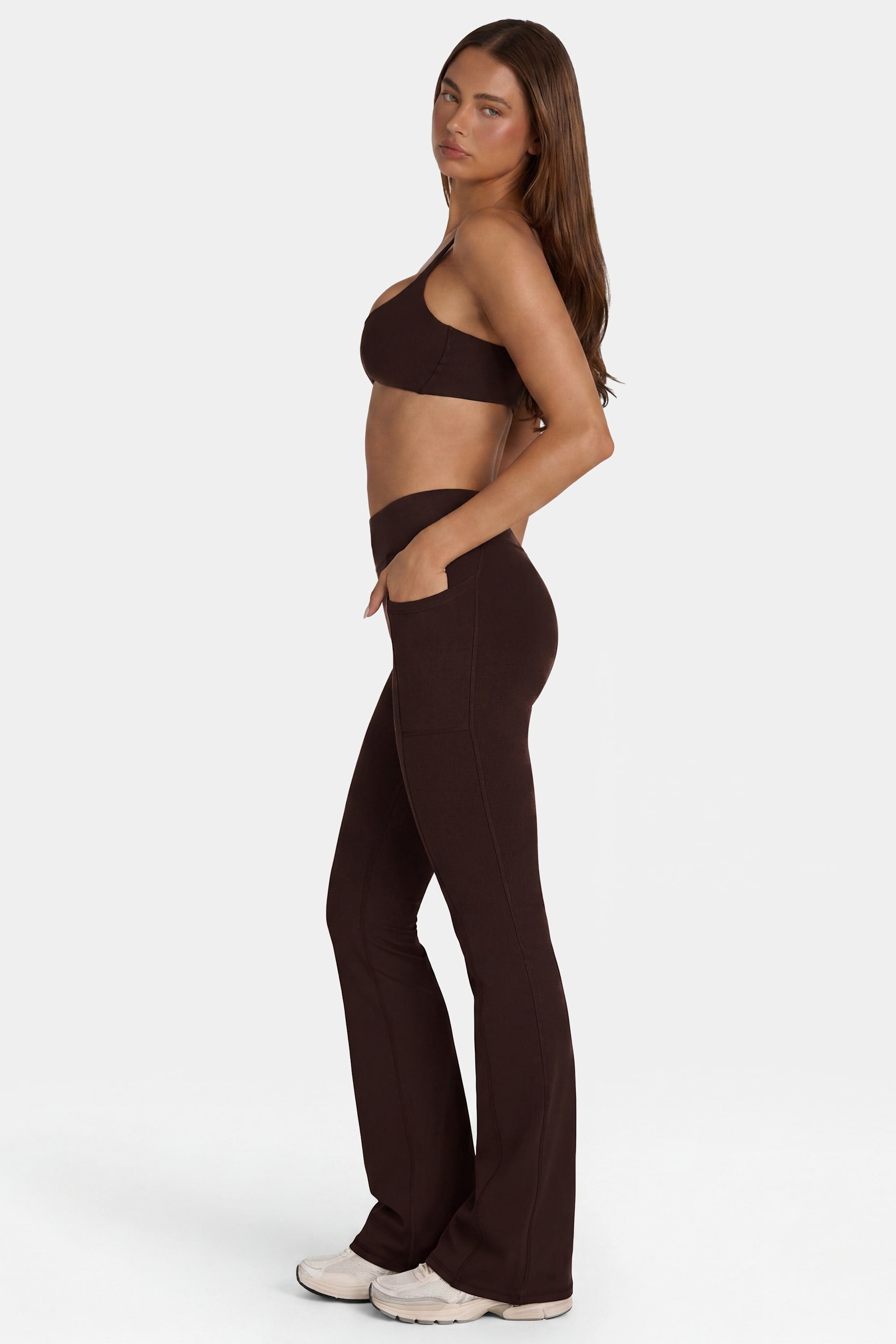 Soft Active V-Waist Flared Leggings in Espresso