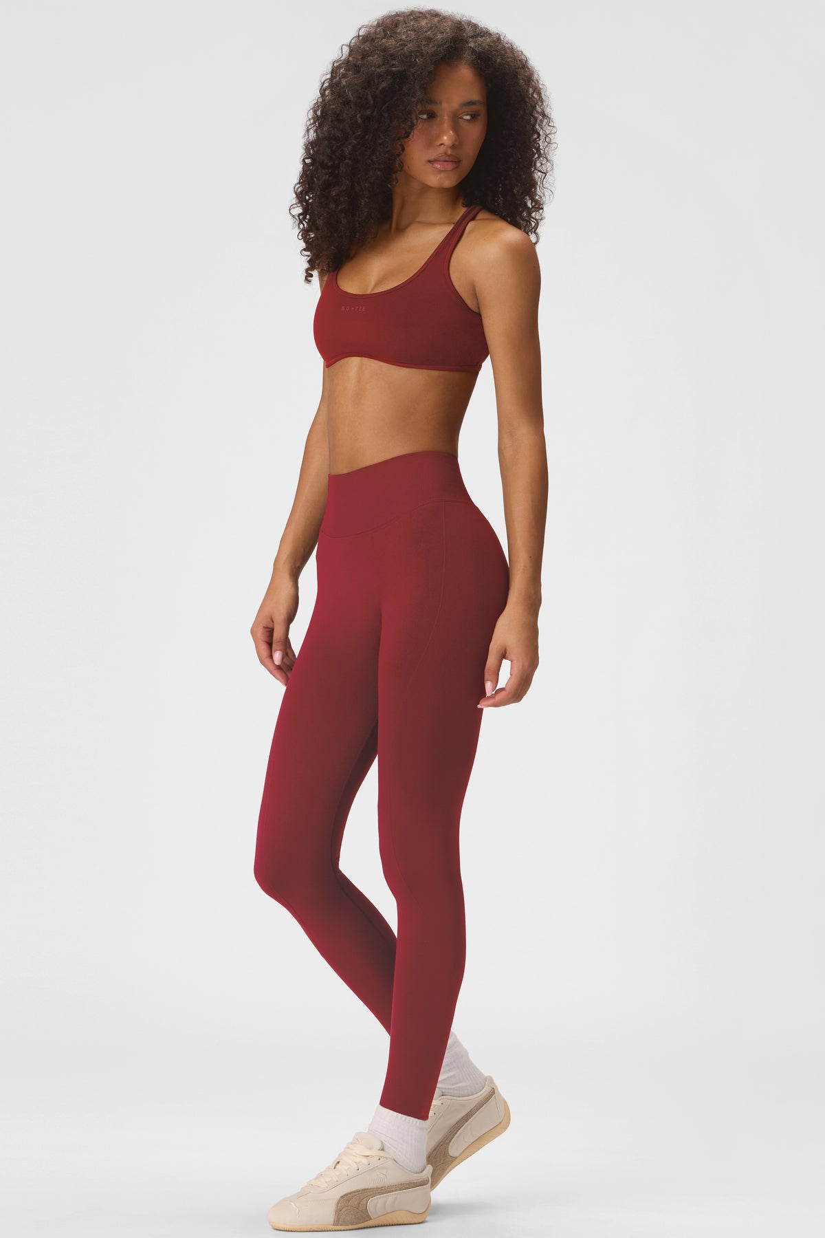 ⁣⁢حمالة صدر رياضية Soft Active بدعم منخفض بلون Dark Cherry⁤⁣